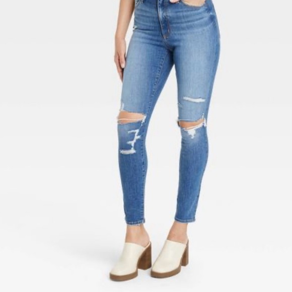 Universal Thread Jeans - Picture 3 of 7